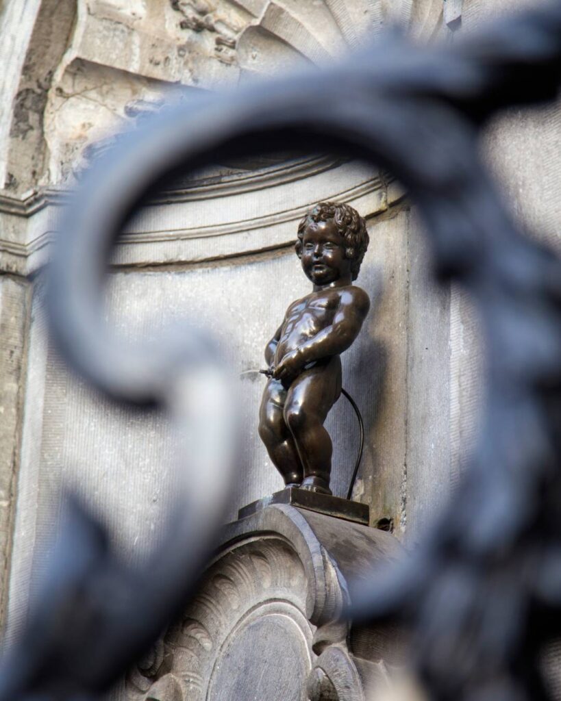 Escultura famosa no centro de Bruxelas